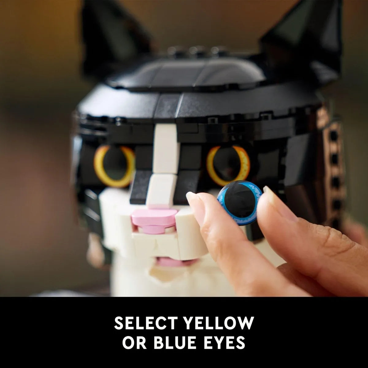 Black & White Tuxedo Cat Building Set 1710 Pet Display Model Boxed
