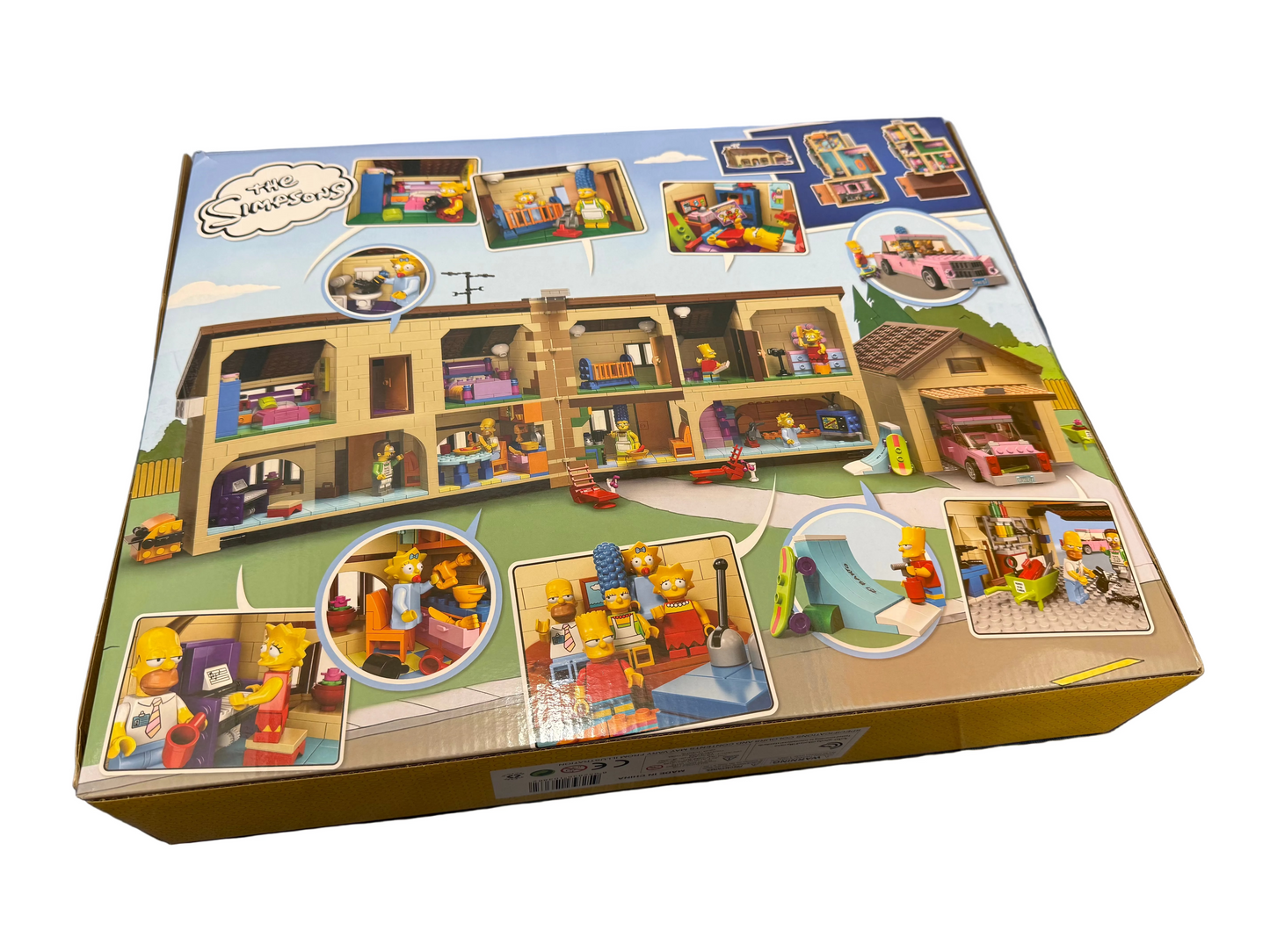 Large Suburban Family House Building Set 2523pcs Car 6 Figures Boxed Simpson
