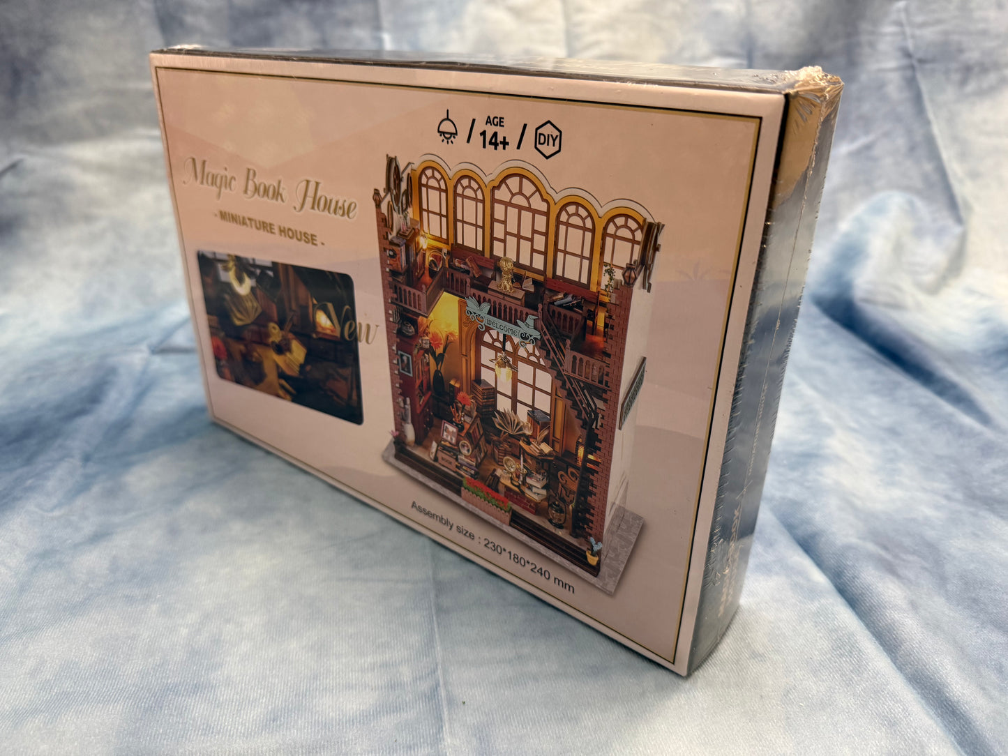 Magic Book House Book Nook DIY Miniature Library Kit with LED Lights & Furniture