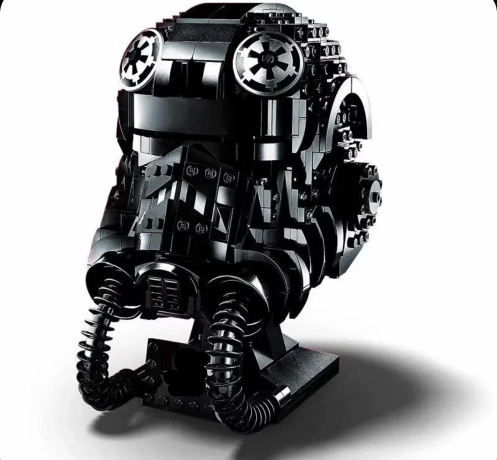 Black Space Fighter Pilot Helmet 724pc Building Brick Display Model