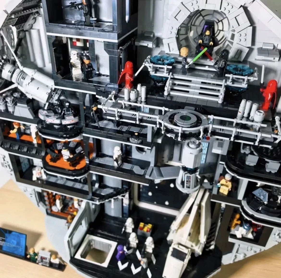 Large Multi-Level Sci-Fi Space Station 9023pcs Building Set Figures Boxed