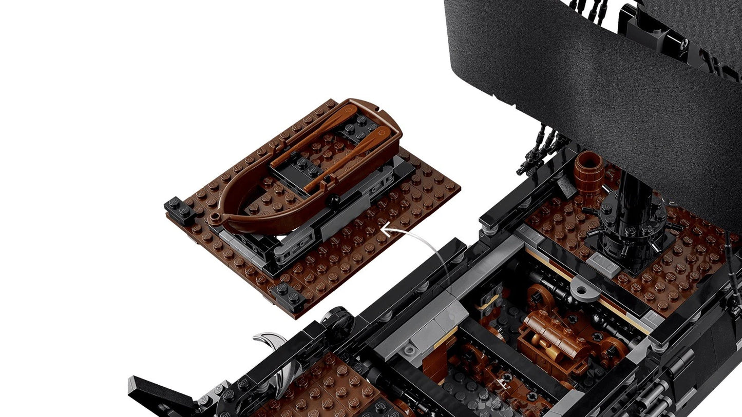Black Pirate Ship Building Blocks Set 2862pcs Large Display Model Boxed