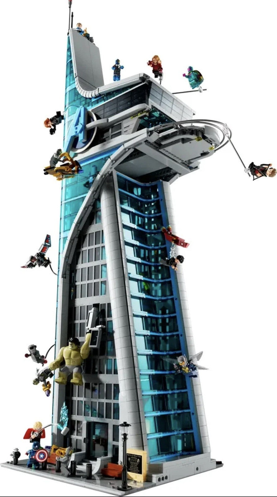 BuildMOC Avengers Tower 5201 Pieces 31 Figures Boxed Superhero Set