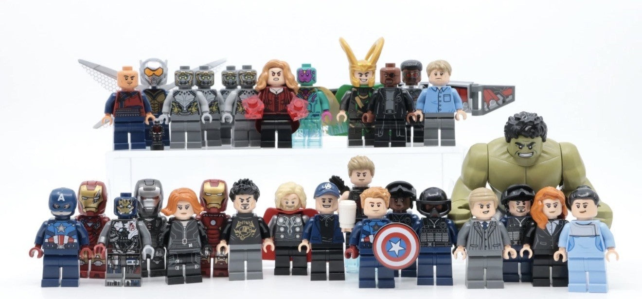 BuildMOC Avengers Tower 5201 Pieces 31 Figures Boxed Superhero Set