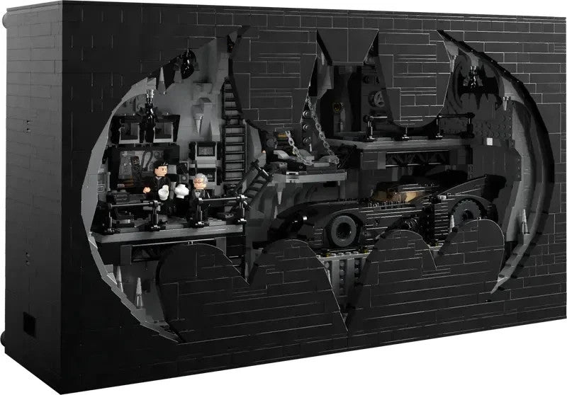 Dark Bat Cave Headquarters Shadow Box 3981 Pieces Building Set 7 Figures Boxed